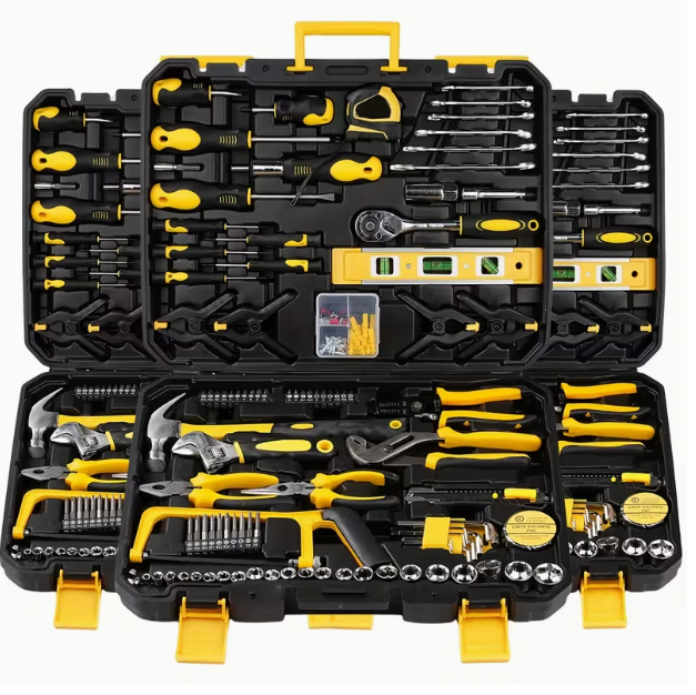 Куфар за инструменти